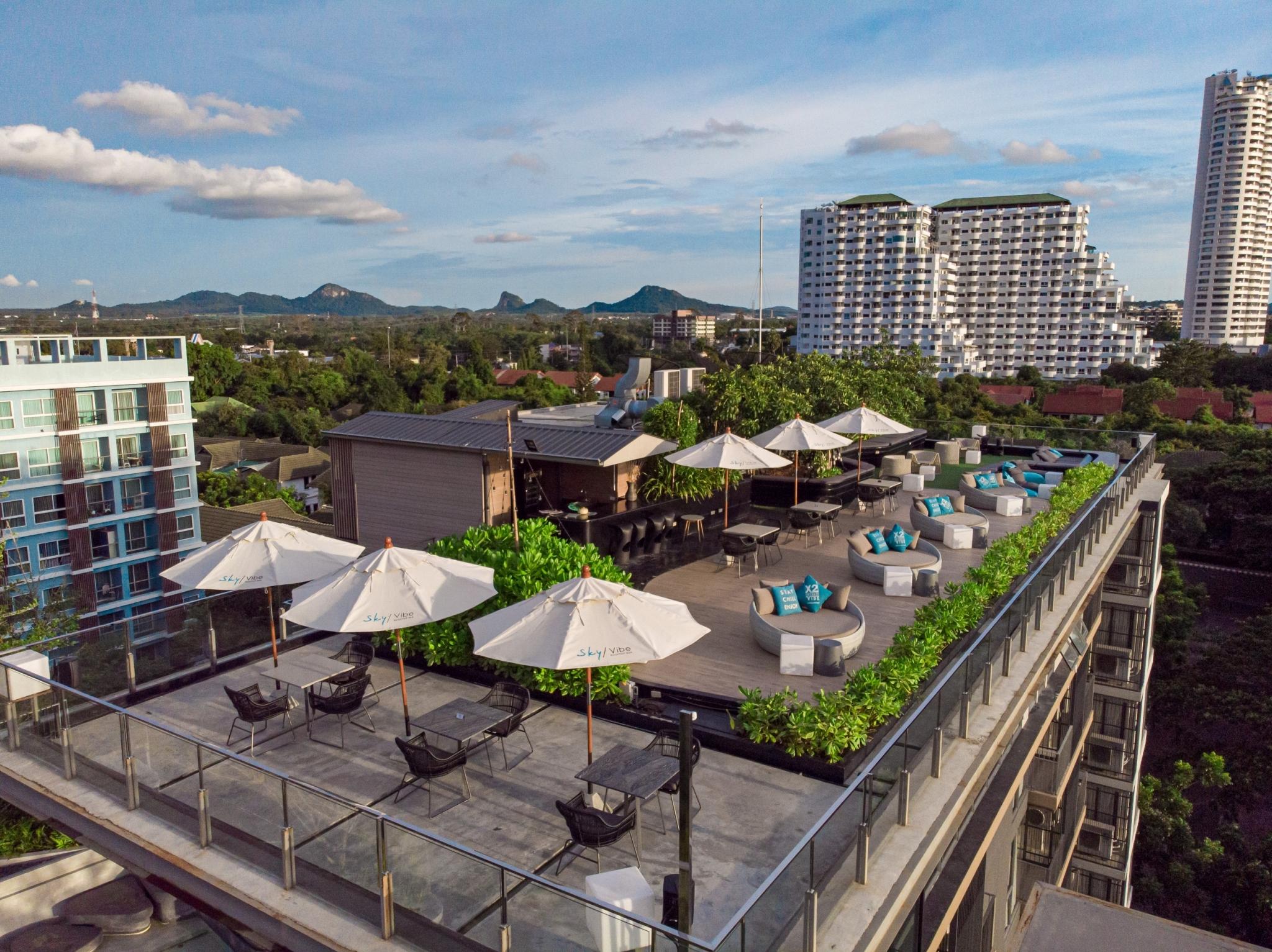 Cross Vibe Pattaya Seaphere Na Chom Thian Eksteriør bilde